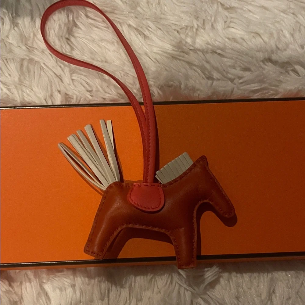 Hermes Rodeo PM size - Picture 2 of 4